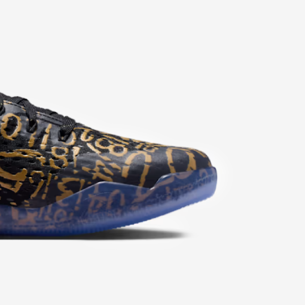 Kobe 11 EM